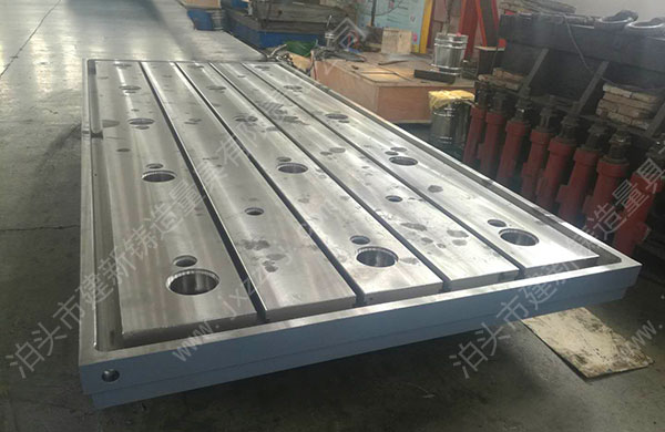 鑄鐵平臺(tái)該買(mǎi)多厚的